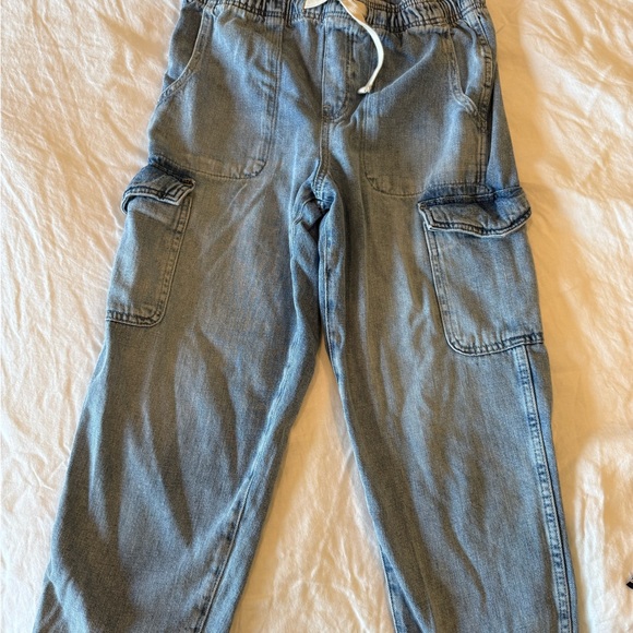 GAP Light Blue Elastic Waist Jeans - Picture 2 of 4